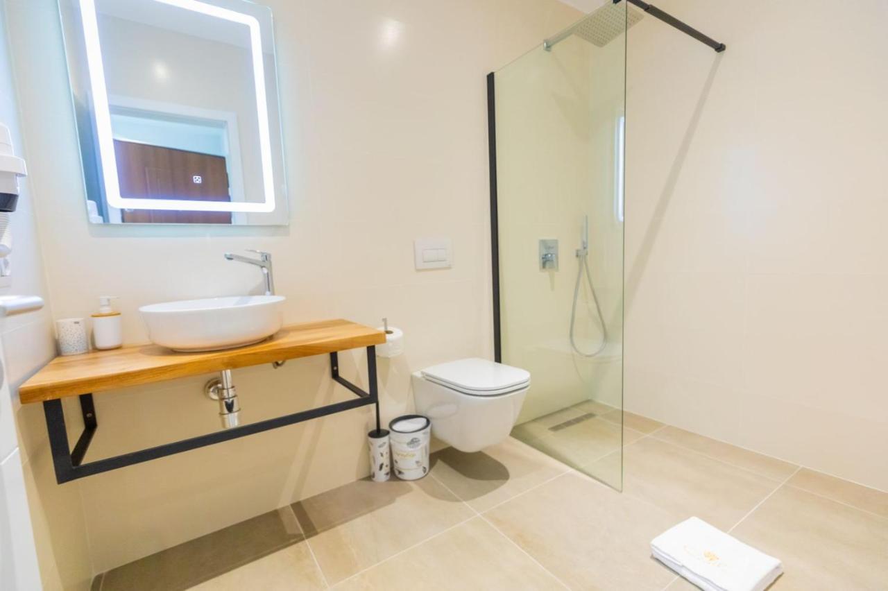 Corallo Rooms Himare Exterior foto